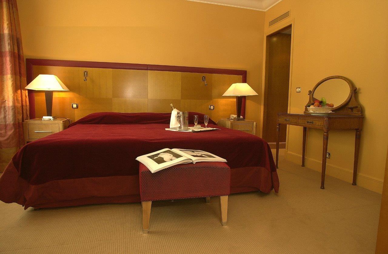 Hotel De Castiglione Paris Bilik gambar